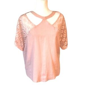 BOUTIQUE ITEM- COTTON BLOUSE W/ GORGEOUS LACE SLEEVES IN BLUSH
